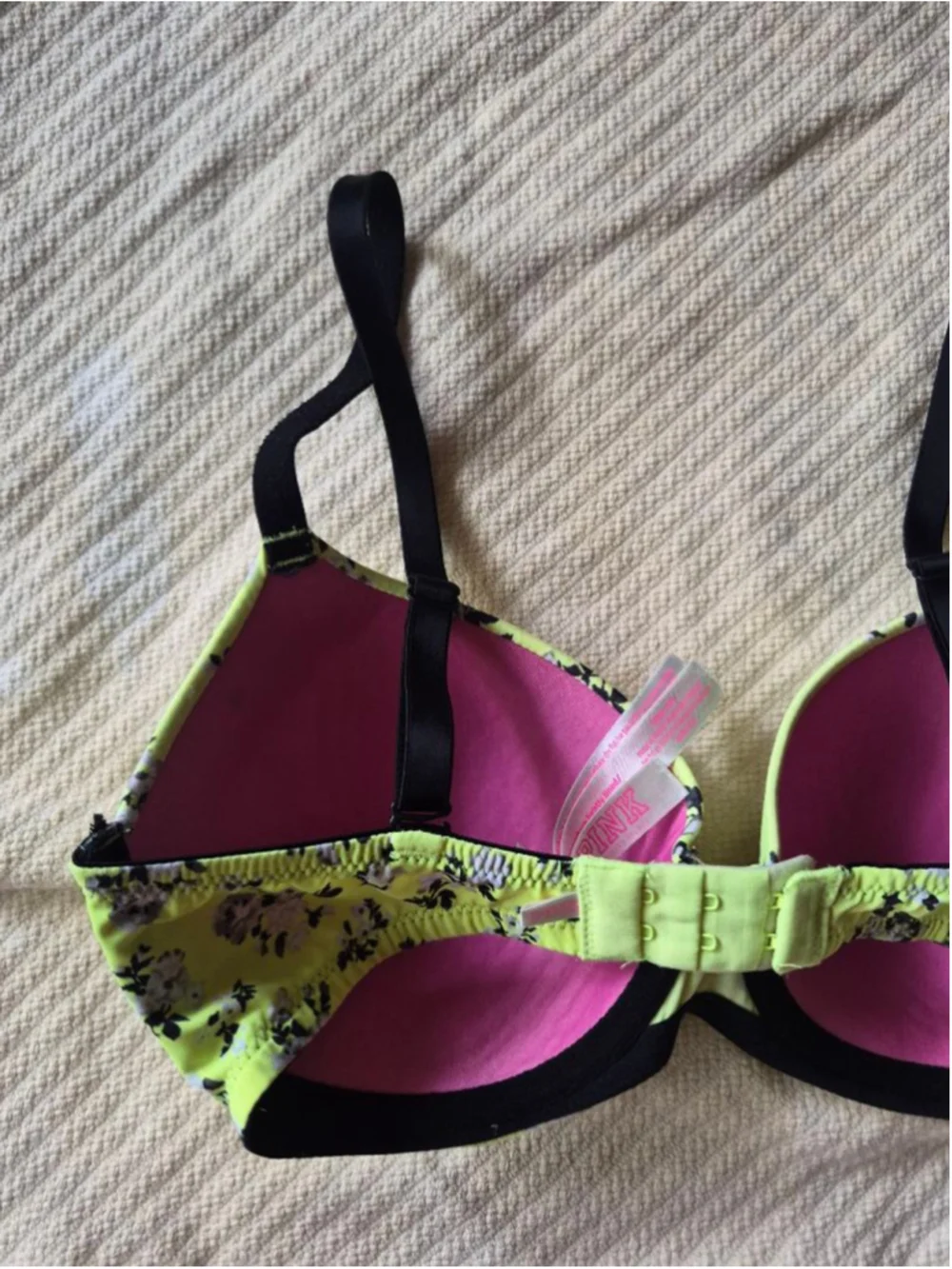 Pink Victoria's Secret Wear Everywhere Lightly Lined Bra 32DD Floral Print